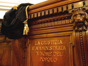 Grazie alle direttive emanate dalla Comunità Europea a partire dal 1973 (anno in cui viene approvata la Carta europea di protezione dei Consumatori) si sono affermati concetti importanti quali...